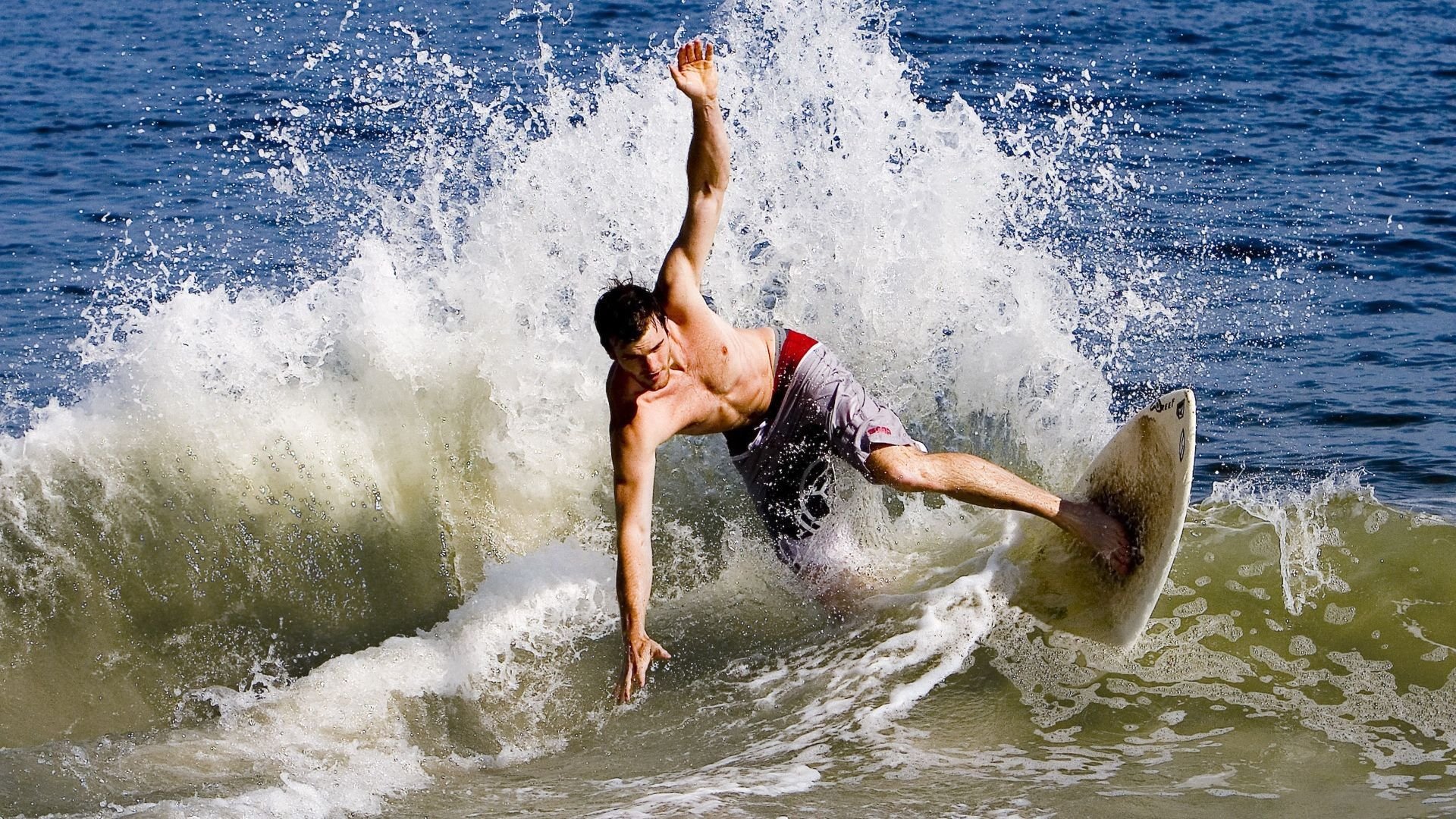 全运会乒乓球赛场唯一的业余赛大神,全运会乒乓球赛冠军